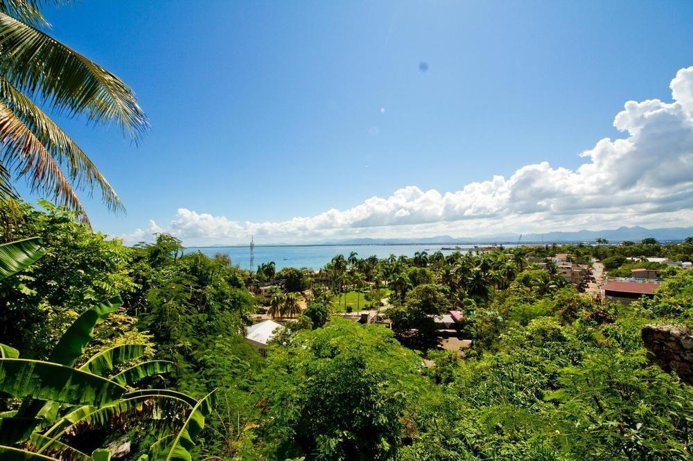 Hotel Mont Joli Cap-Haïtien Екстериор снимка